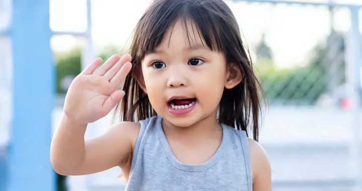 怪现象：底层父母从不给孩子情绪价值，却处处向孩子索取情绪价值