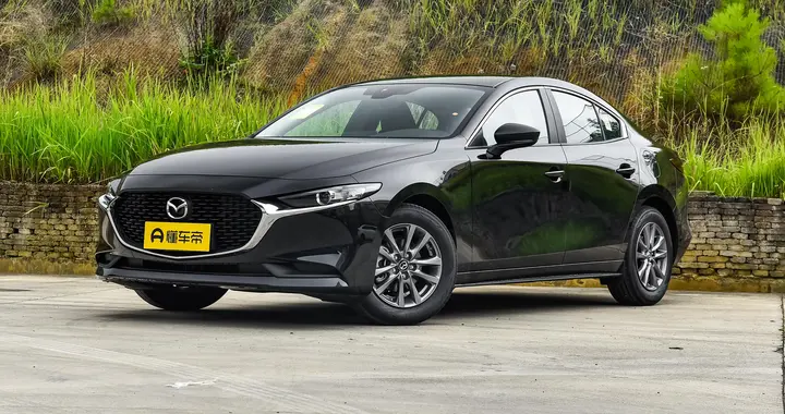 2025 款昂克赛拉版本差异详解 1.5L 与 2.0L 车型怎么选