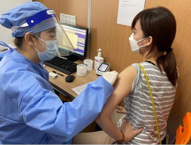 为何医学发达的日本，却叫停女性接种HPV疫苗？医生揭晓答案