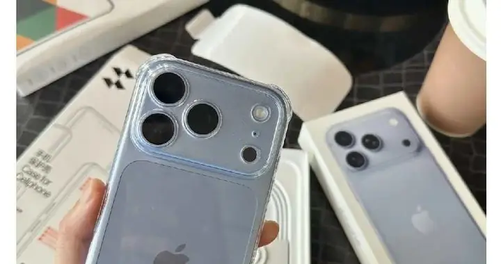 去香港买了iPhone 18 Pro。带回深圳的时候没有扔盒子，被海关
