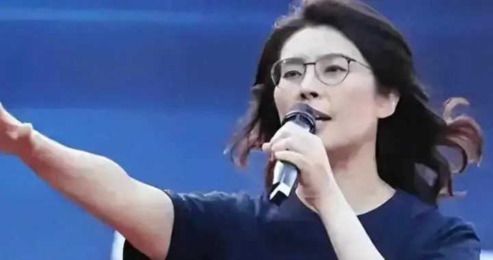 朱立伦交权，郑丽文接任国民党主席，首要任务明确，洪秀柱促统