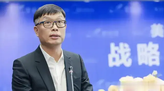 炸锅了！年薪高达1500万元，美的副总裁反超董事长，原因令人叹服