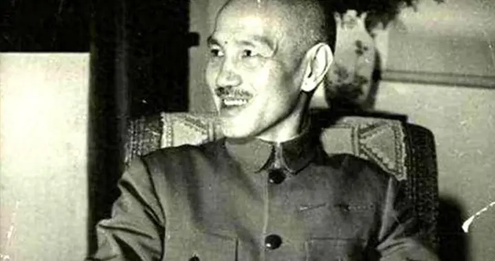 55年老蒋对美国记者谈到陈赓，骄傲地说：他在朝鲜曾打败过你们！
