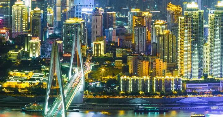 西部唯一的“国家级”中心城市，凭什么只能是重庆？