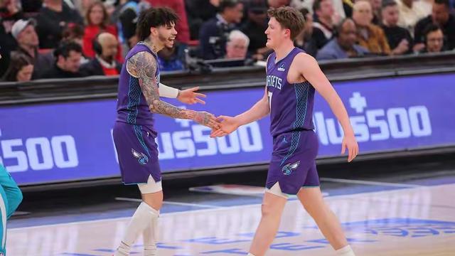 枪炮篮球：“三球”鲍尔真不厚道啊  黄蜂