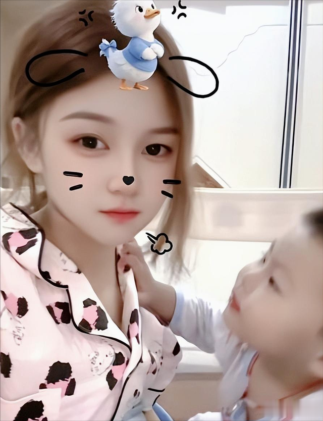 24岁女外卖员死亡后续：丈夫被批无能，孩子才2岁，外卖平台沉默