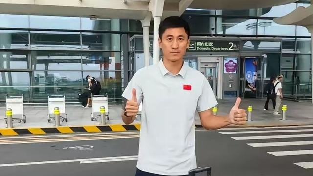 爱上小老弟：马宁出征世界杯，作为球迷给几