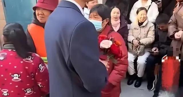 善良真的会吃亏吗？一个“接亲”故事里的深层思考