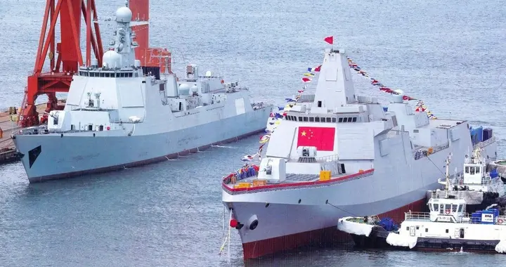 凌晨3点屏东对峙！052D驱逐舰冲破阻拦，解放军军演直逼台岛核心