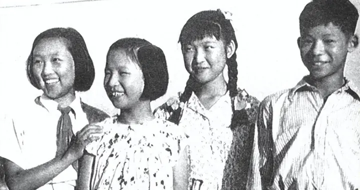 李讷生活困难问父亲要8000元，毛主席可怜大女儿：手心手背都是肉