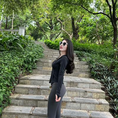 是是梨子呀：抬头看树 低头看花.