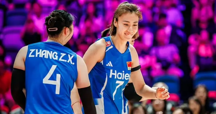 中国女排零封乌克兰女排，郭中楠各种拦名不虚传，张籽萱运筹帷幄