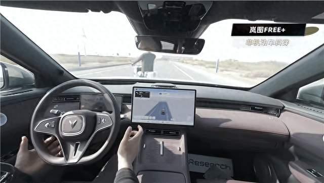 9款热门车实测电瓶车斜穿路口AEB：结果六款车都失手