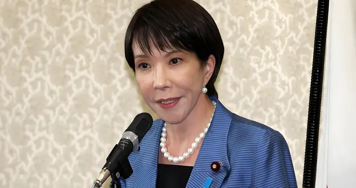 高市早苗突然示好中国！日本最怕的事情发生了！