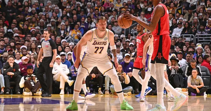 西部排名：湖人遭掘金反超掉第4！火箭力争主场优势，过首轮稳了