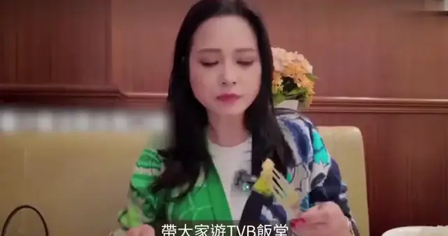 樊亦敏带观众逛TVB饭堂吃午餐，一事令内地网民惊讶