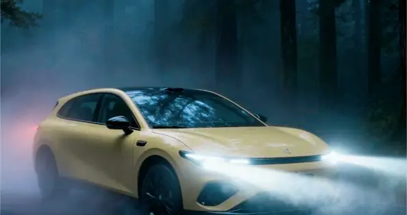 56.2kWh电池+快充0.3小时！零跑Lafa5，承包年轻家庭所有出行期待