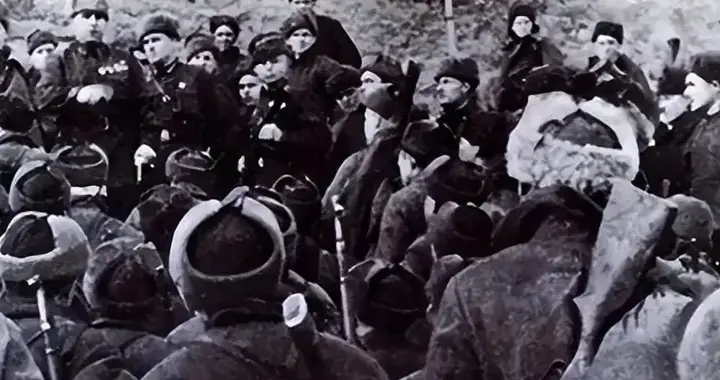 我国为何抛弃4万华人？跪求哭喊回国被拒，只因30年前太不是人