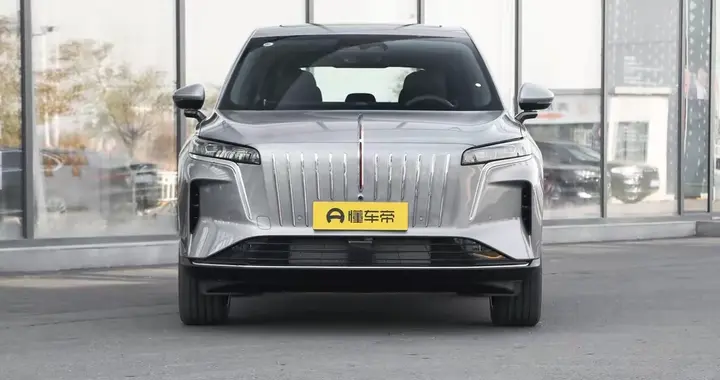 国产SUV红旗HS6：鸿蒙混动+四块大屏，有面有里，真体面！