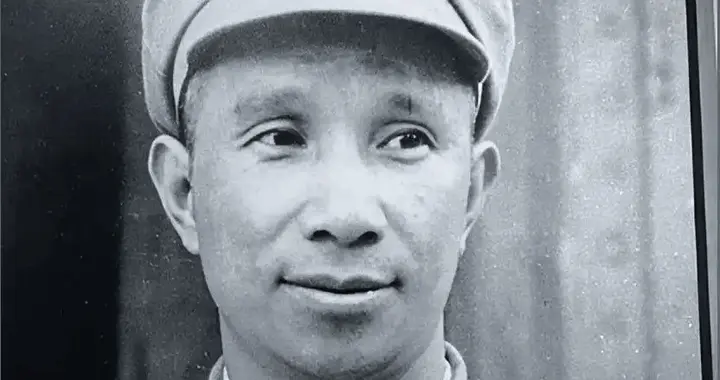 1972陈毅追悼会 毛主席紧握粟裕的手，一句战友不多了 道尽岁月沧桑