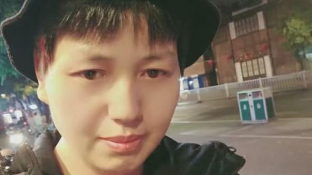 龙哥：十几年前的照片，无意中被我翻出来了