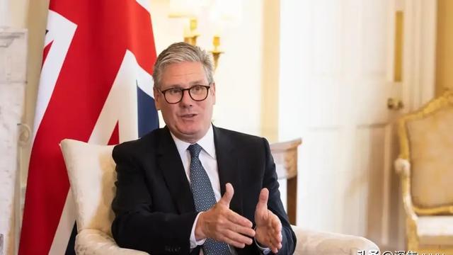 深焦yuyu：英国首相全球突围：协议像白