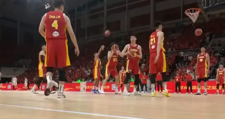 92-73！中国19分惨败日本，最高落后21分！下场再输就无缘世界杯