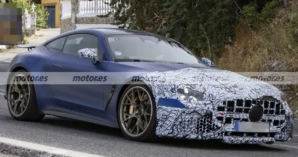 梅赛德斯AMG GT 63 Pro改款谍照曝光 612马力配48V轻混
