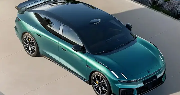 吉利推出性能车，长超5米，最大功率925马力+四驱，外观太惊艳！