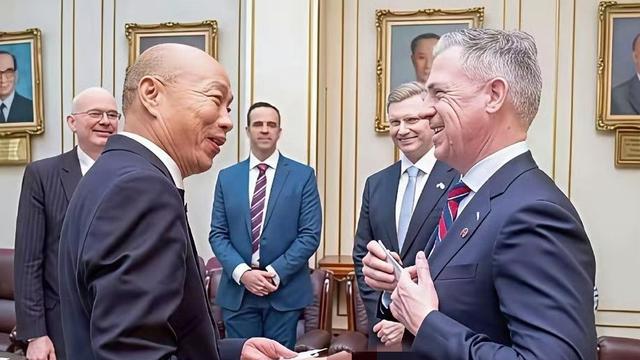 国豪哥：郑丽文此次赴大陆的和平之旅，以极