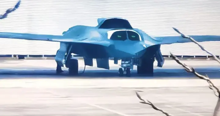 猎杀B21：远程截击机未来必将崛起，歼36或为此应运而生