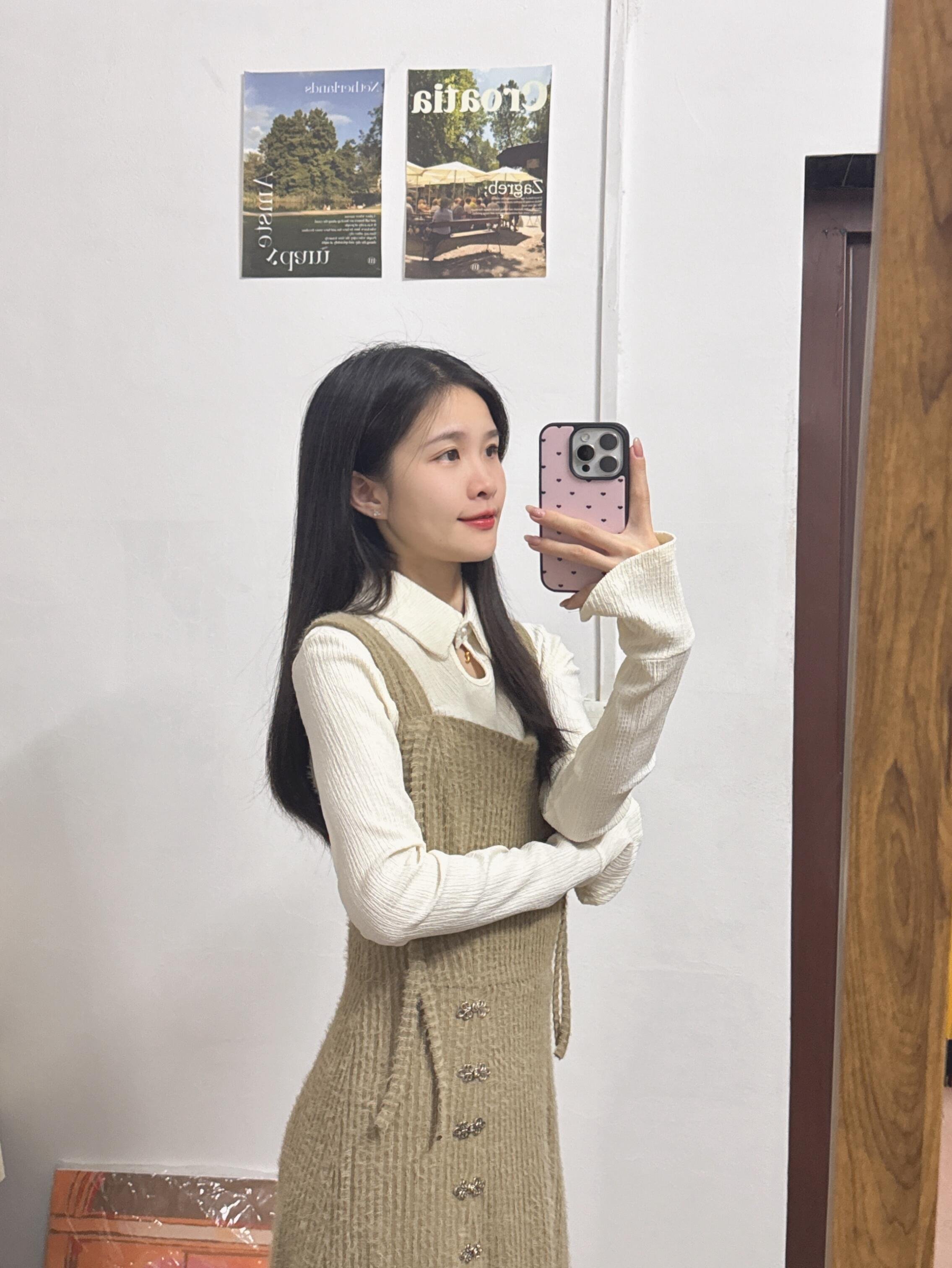 卡其色吊带连衣裙套装真的好温柔气质啊！