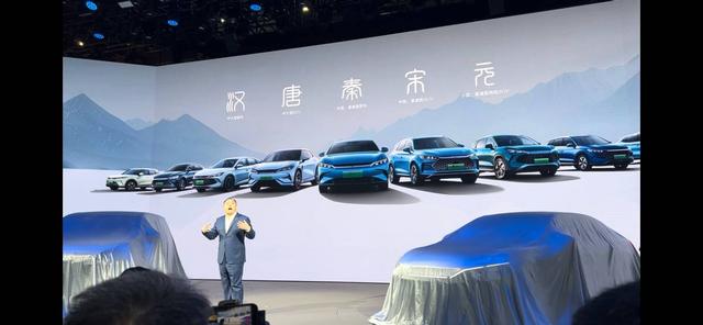 王朝网旗舰，是一台5m+的MPV