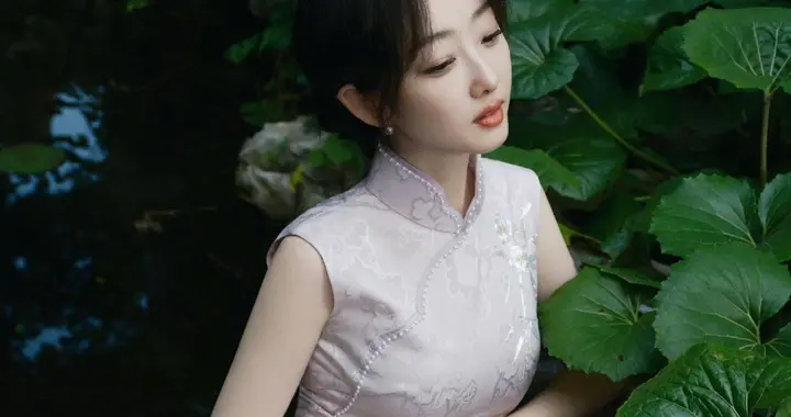 蒋梦婕新中式旗袍，婀娜多姿，貌美如花
