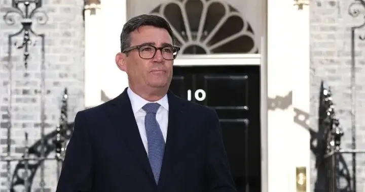 英国新首相刚喊要重塑英国，抬头一看账上欠了1330亿