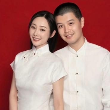 柔风伴梦眠：笑不活了！马頔冰水泳池神反应