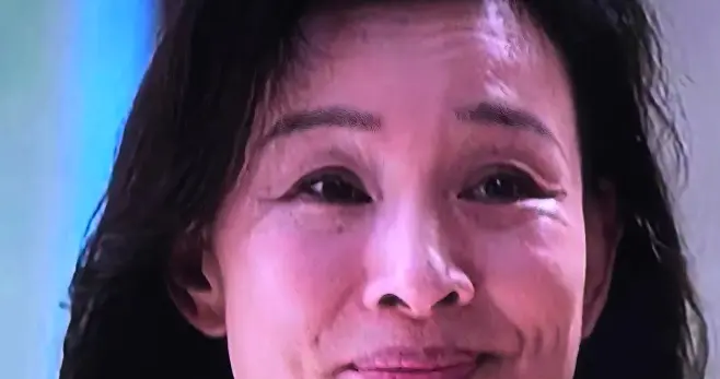 央八《问心》开播炸场，陈冲一出场，多少老观众直接看愣了！