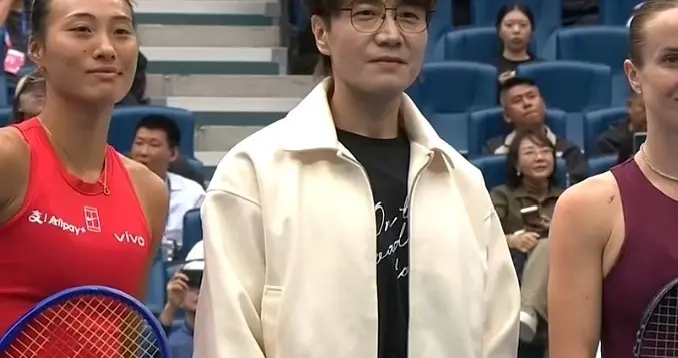 郑钦文本届中网首次两盘解决战斗，郑洁指导评论凸显专业