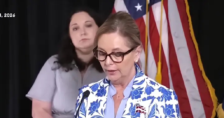 美国议员啥都不懂！妹妹顶替哥哥位置 6 周，特朗普凭啥还力挺她？