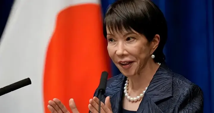 国债占GDP250%，高市还砸11万亿硬刚中国，日学者三句话点醒民众