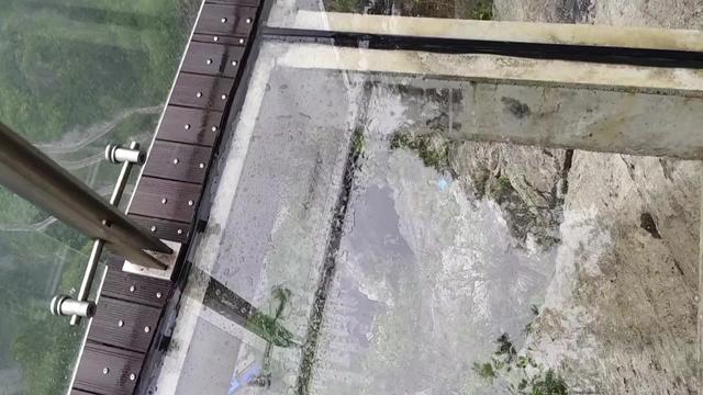 朱砂银饰土司府 云遮雾罩天门山