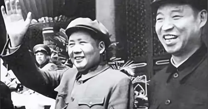 毛主席三次重用他，建国后任北京首任市委书记，主政首都17年