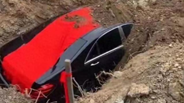 知情达理叶子OO：太离谱了！辽宁辽阳有人