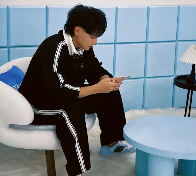 黄子韬给榕江灾区捐了500万，红十字会确认到账，捐款记录曝光