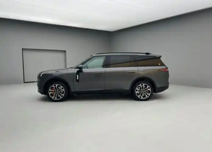 高端插混SUV新宠，领克900智慧出行等你来体验