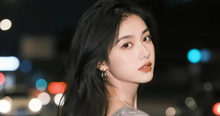 老公纵容白月光废了我左手后，婆婆赔了我三千万，我连夜逃离北城