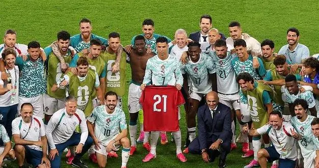 葡萄牙2-1绝杀克罗地亚，全队取胜纪念车祸离世一周年的若塔