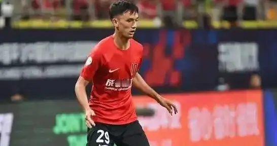 木塔力甫在努力渴望回到蓉城队，几大特质让阿洛伊西对他刮目相看