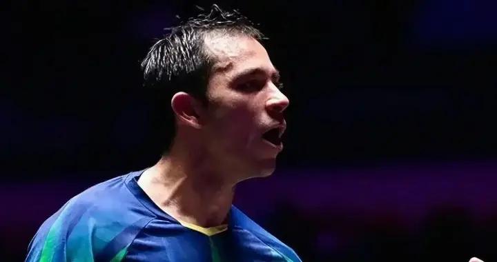 乒乓球总决赛：男单8强出线！雨果2-4落败，小勒布伦再遇张本智和