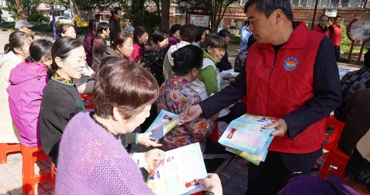 警惕！3万多名老人被骗超10亿元，揭秘“包治百病”保健品骗局